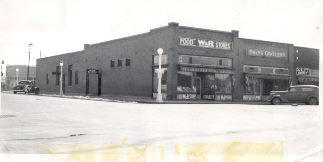Dolan's Grocery on the Square - 1951
