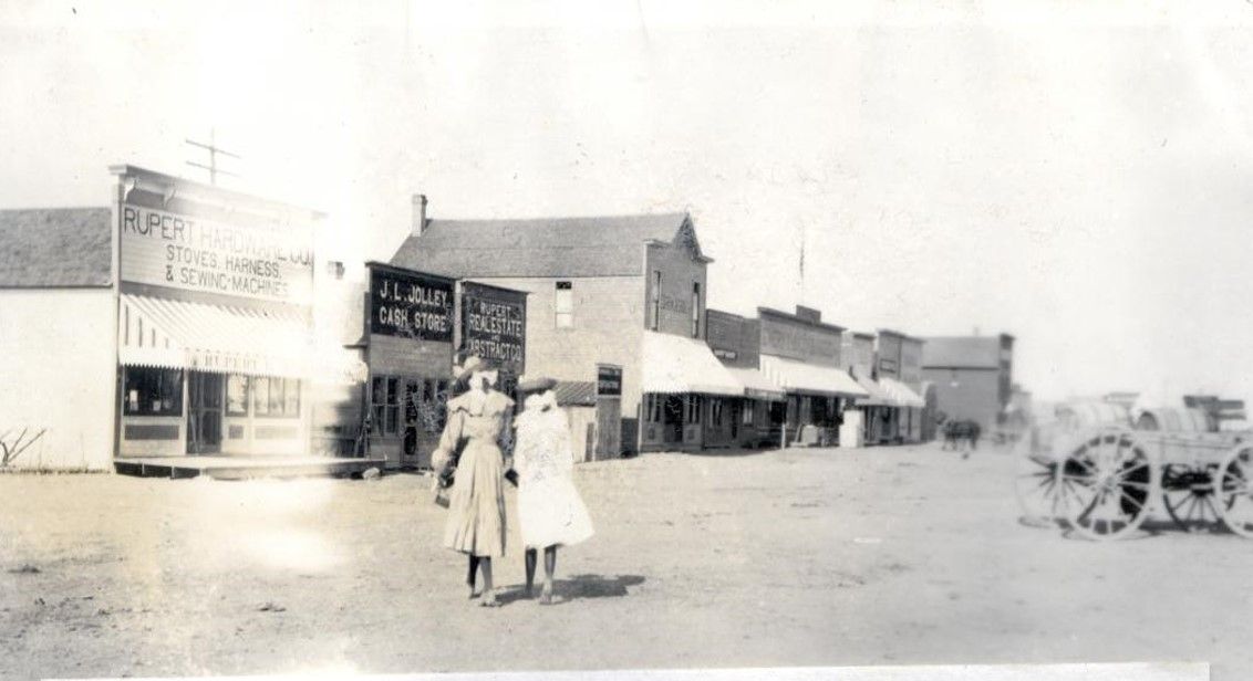 North Side of Square - 1910